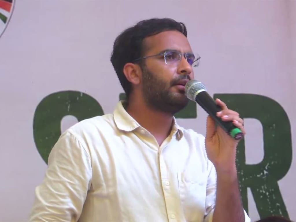 Ashutosh Ranka, CJP national spokesperson, speaking at a microphone